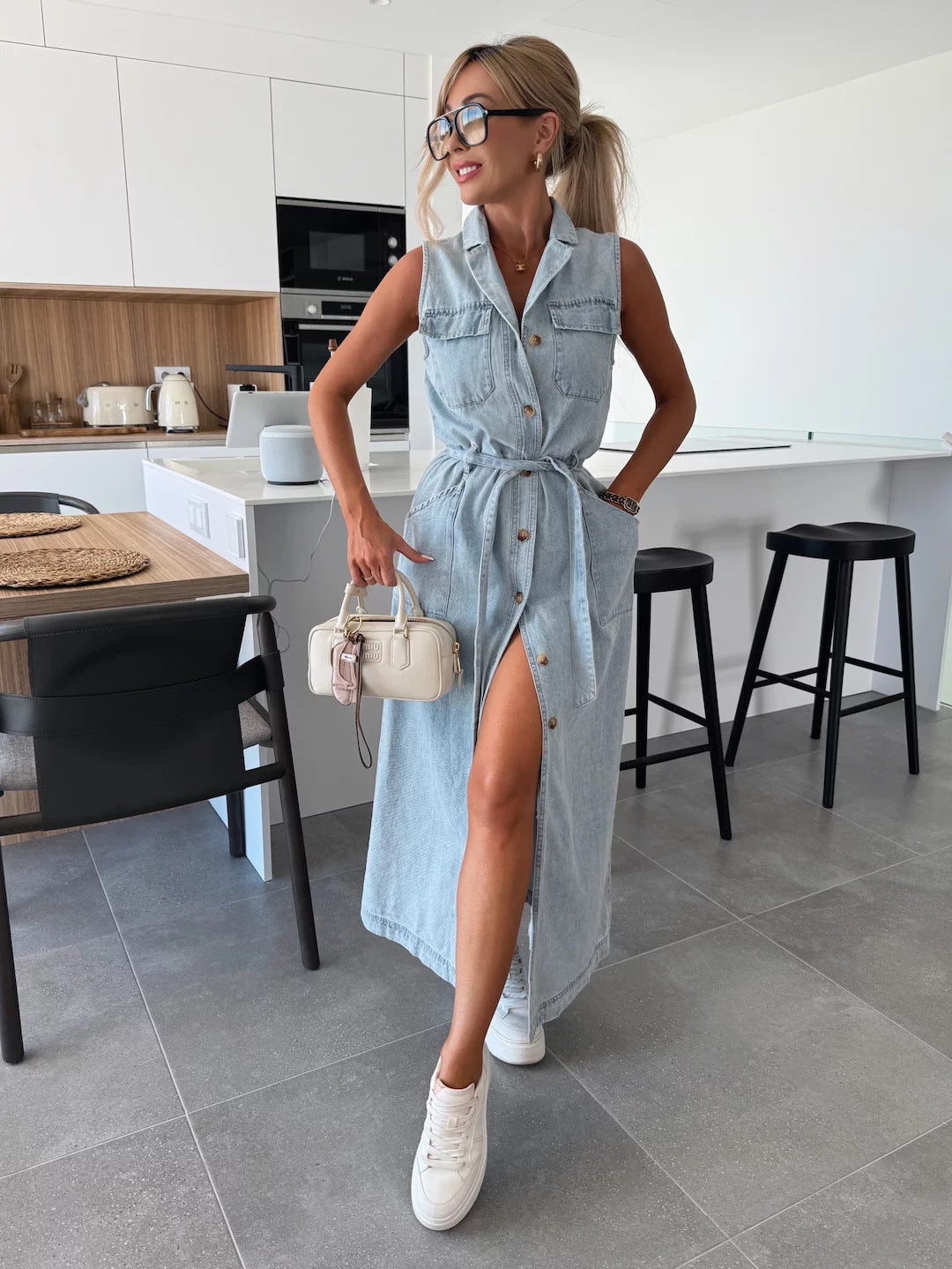 Effortless Chic Button-Down Dress
