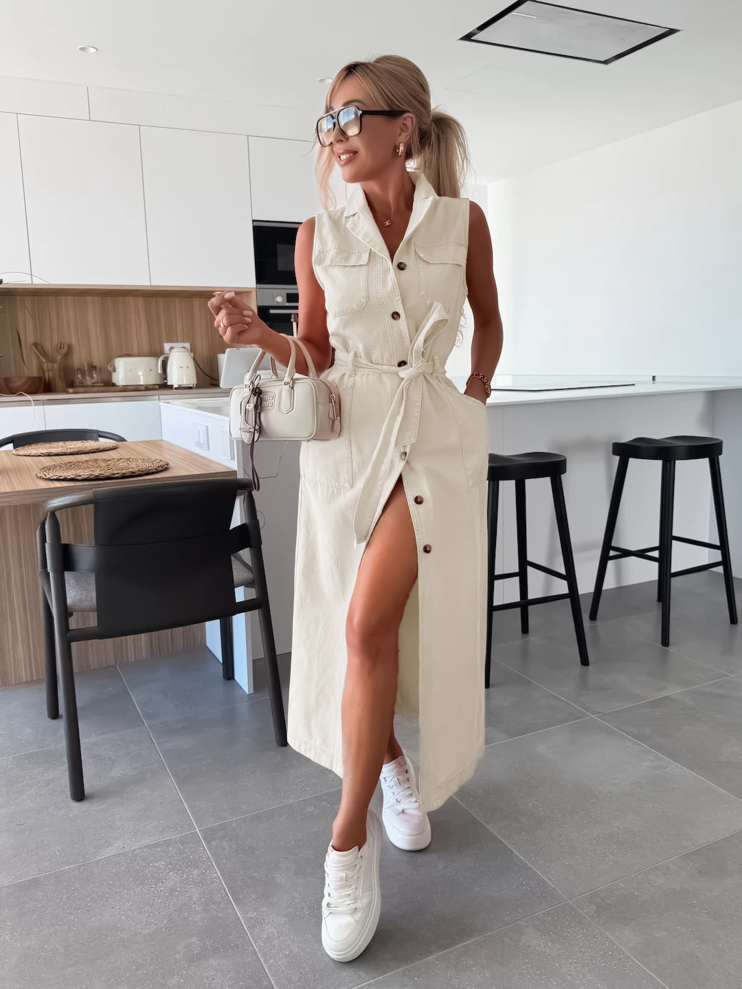 Effortless Chic Button-Down Dress